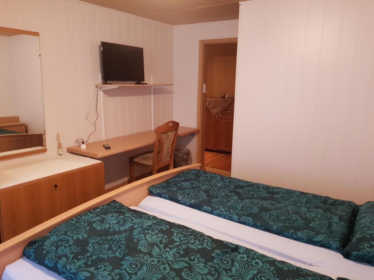 Le Delizie Siciliane Hotell Oelsnitz  Eksteriør bilde